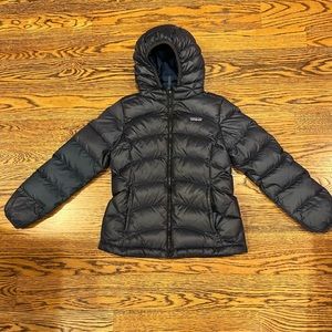 Patagonia - Girl’s' Hi-Loft Down Sweater Hoody Puff Jacket - size M/10 - Navy